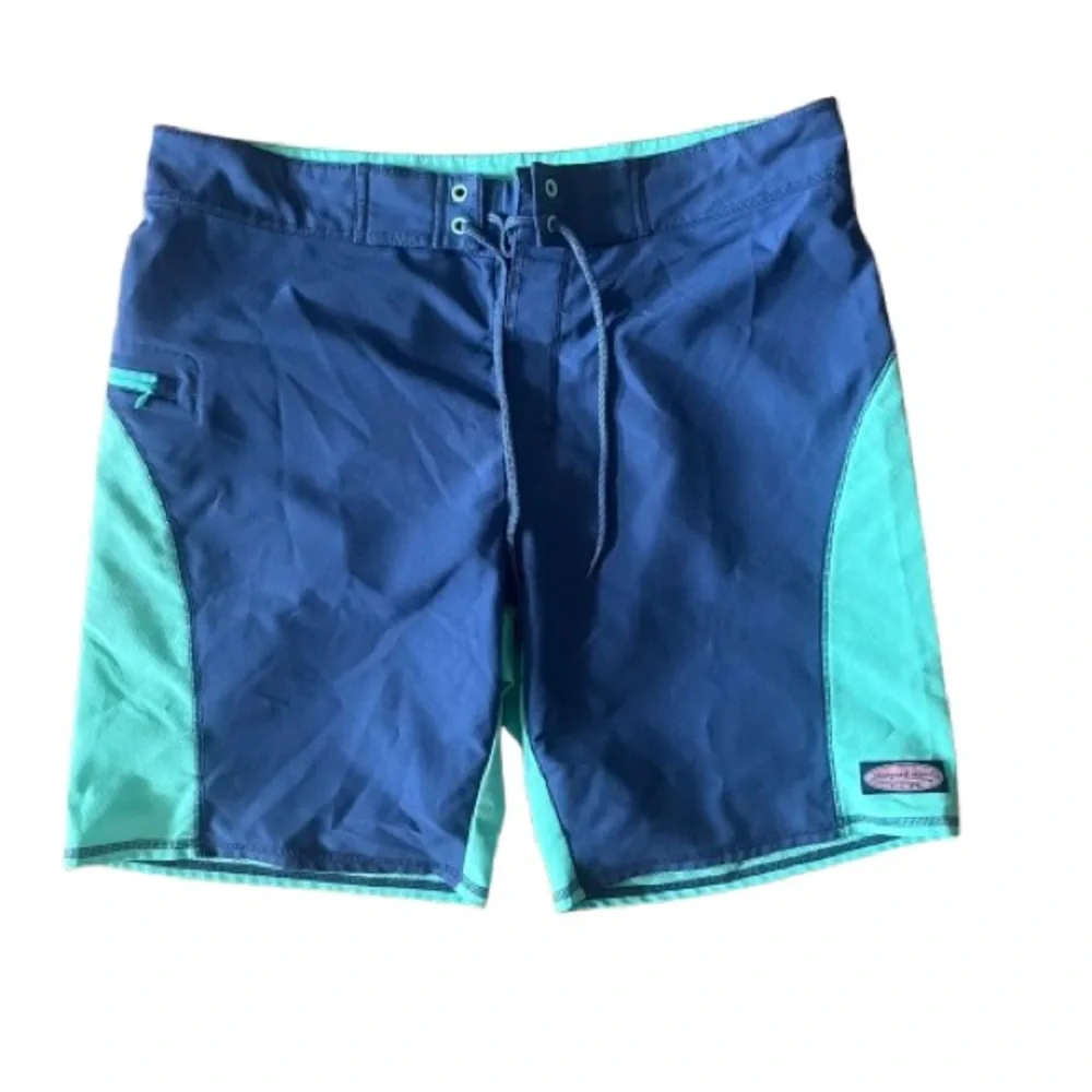 Vineyard Vines Pieced Curved Boardshort 34